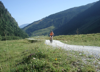 Fahrt durch wunderschönes Almgebiet