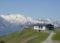 Bergstation Wildkogelbahnen mit Bergrestaurant
