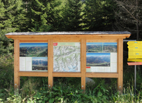 Übersichtstafel bei der Weggabelung Trattenbachtal-/Dürnbachtal